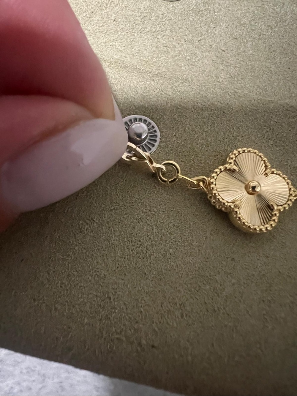 18k gold plated Clover bracelet - Picture 5 of 7